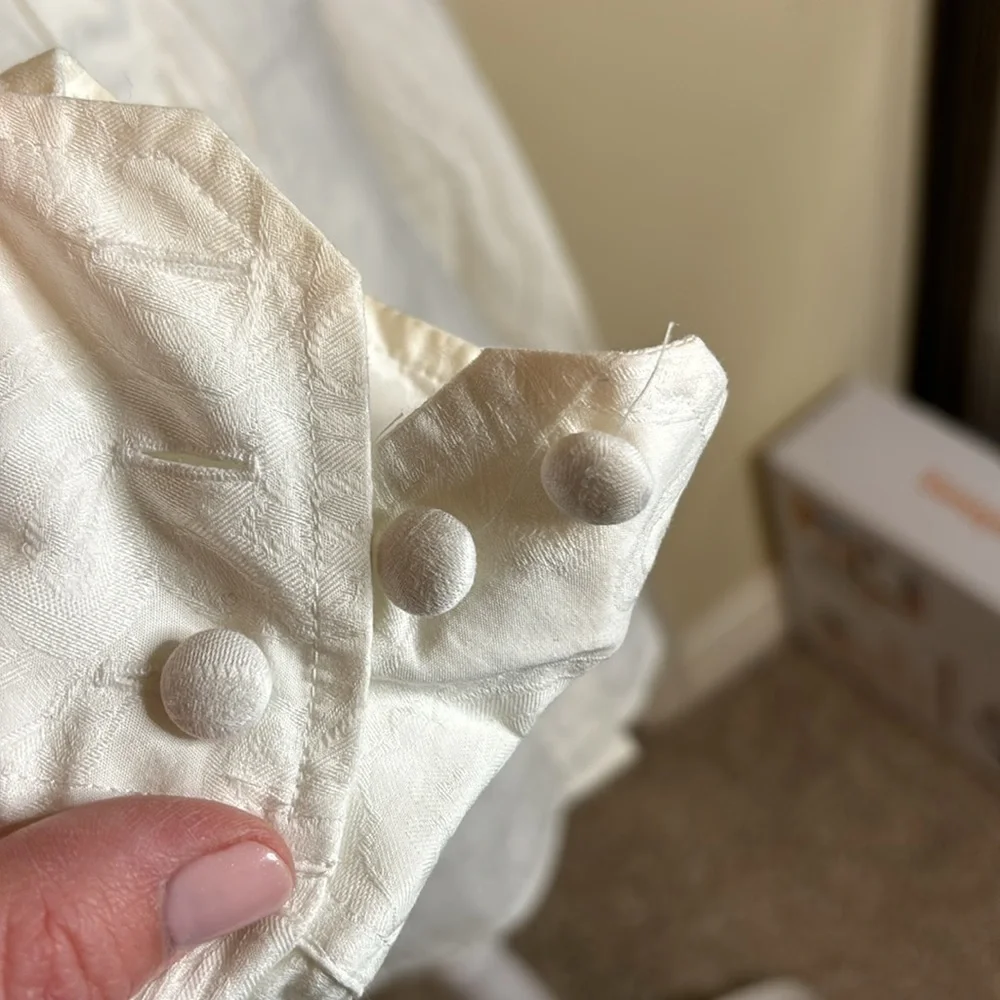 Banana Republic Paisley Embossed Button Down Shirt - Picture 5 of 6